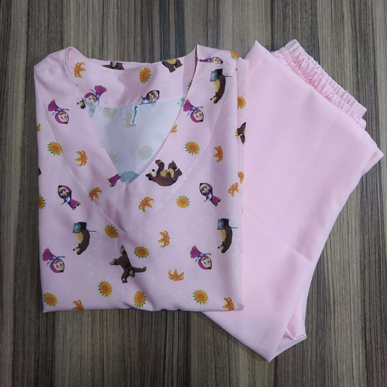 Pijama Cirúrgico Scrub Feminino Enfermagem com Decote em V Scrub Tamanho P